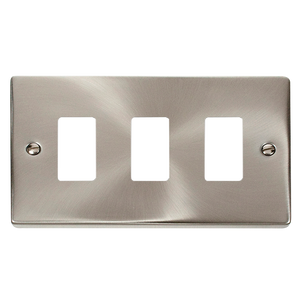 Click® Scolmore GridPro® VPSC20403 3 Gang GridPro® Frontplate - Satin Chrome Satin Chrome  Insert